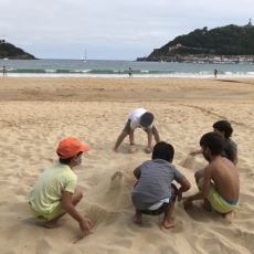 94512995-5FC1-4F66-9CFC-E5D7BBDFC14F